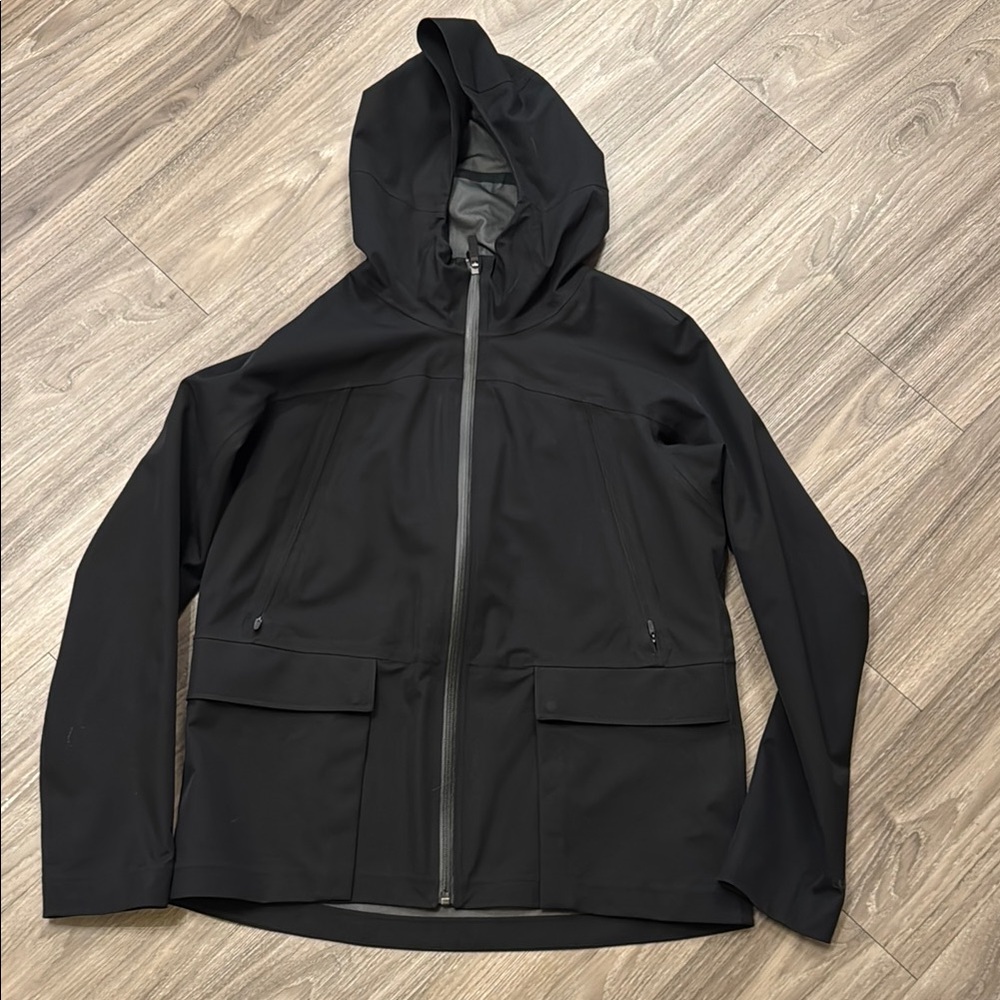 Lululemon StretchSeal Relaxed-Fit Rain Jacket